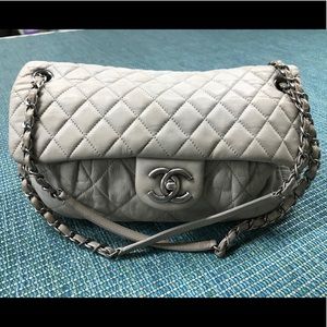 Chanel Grey quilted lambskin leather flap bag auth